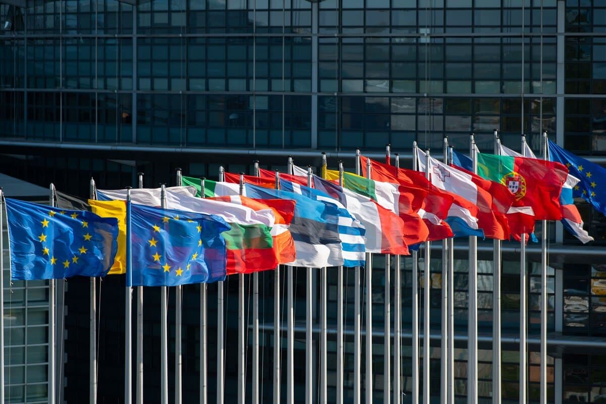 EU nations endorse five joint defense initiatives