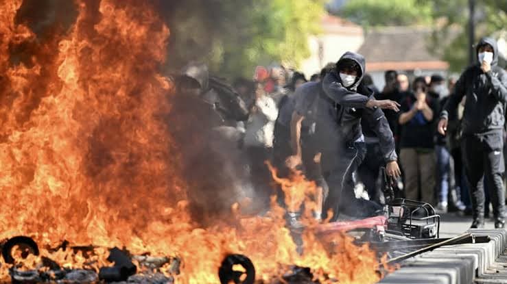 France Faces Rising Student Protests