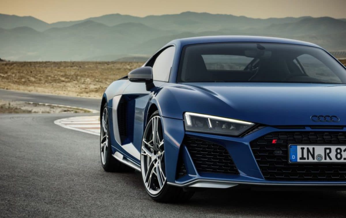 Mercedes competes as Audi reveals a seven-seat luxury model