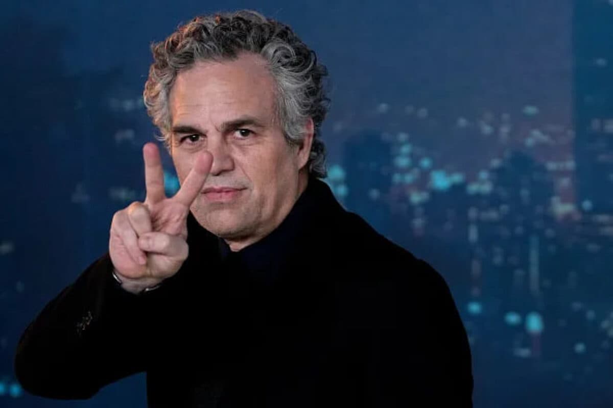 American actor condemns Netanyahu as a murderer