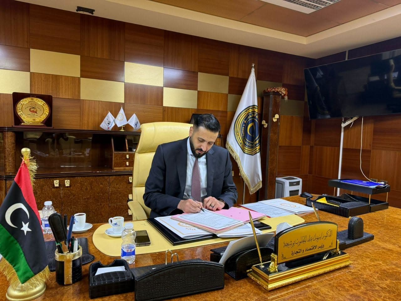 الاقتصاد يسمح للقطرية بفتح فرع في ليبيا