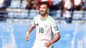 وكيل عمورة يؤكد استمراره في ألمانيا
