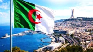 المخزن يواجه معارضة الجزائر للمطبّعين