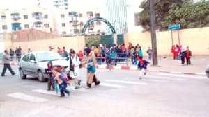 Evening vehicle speed advisories near schools