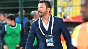 المجمع الجزائري لكرة القدم يتجه لتعيين مدرب أجنبي مرة أخرى
