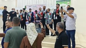 Blida hosts mass wedding for 48 men