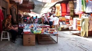 Evening: Strong interest in local goods and fall apparel