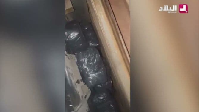 الجمارك تحبط تهريب أكثر من 299 كغ من الكيف المعالج في سطيف وبشار