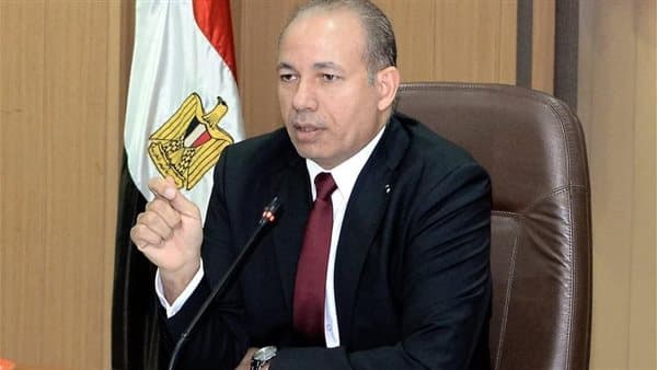 رئيس جامعة المنصورة يركز على بداية قوية واهتمام بالطلاب