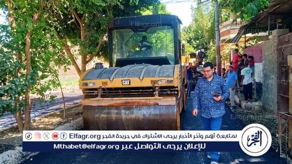 أسيوط تتوسع في رصف طرق صدفا
