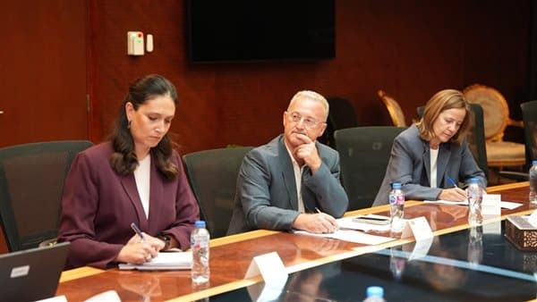 رئيس الرقابة يناقش مع البنك الدولي تطوير سوق المال