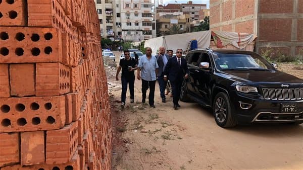محافظ الدقهلية يتفقد عقارات بطلخا ويشدد على مخالفات البناء