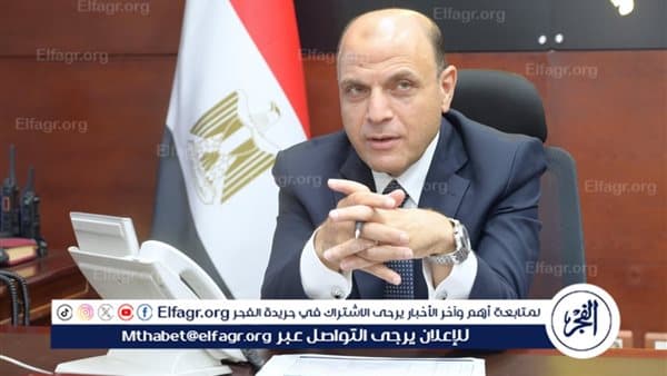 محافظ الغربية يهنئ المتفوقين في الثانوية