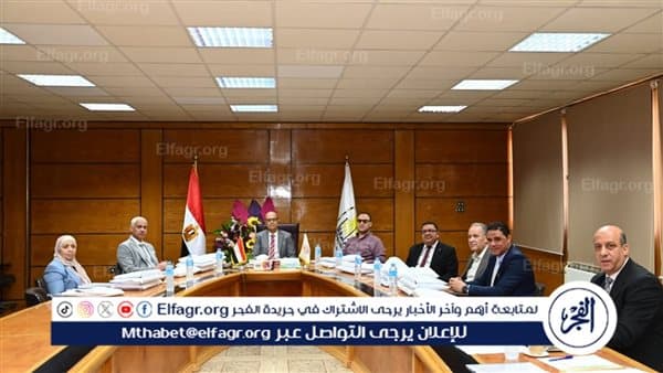رئيس جامعة أسيوط يرأس لجنة اختيار القيادات