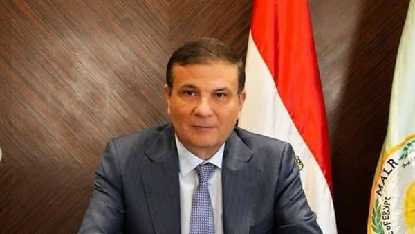 وزير الزراعة يسلط الضوء على دعم المزارعين ومكافحة الآفات