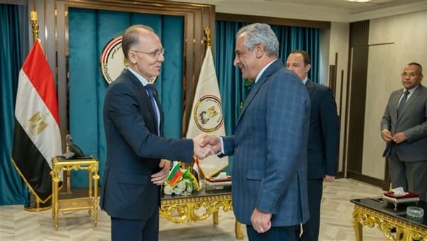 وزير الإنتاج يبحث مع سفير بلغاريا التعاون