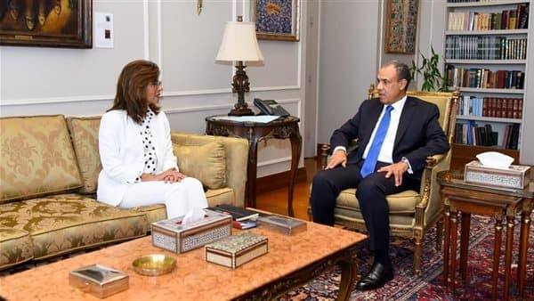 Foreign Minister contacts National Training Academy Chief
