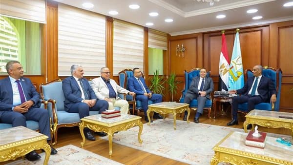 Kafr Elsheikh Governor Discusses Cooperation with Engineers Syndicate