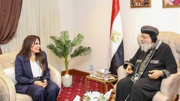 Housing Minister meets Pope Tawadros II in New Alamein