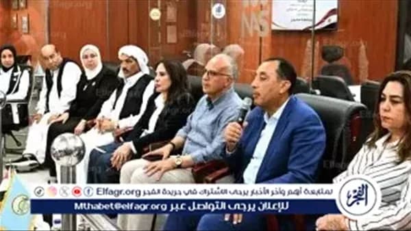 رئيس الوزراء يزور مركز الطوارئ بمطروح