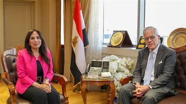 وزيرة الإسكان تلتقي السفير الأمريكي لمناقشة التعاون