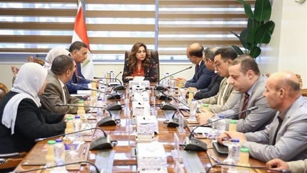 Development Minister reviews Qalyubia waste system