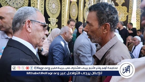 محافظا الإسماعيلية والشرقية يعزيان أسر شهداء لقمة العيش