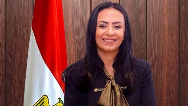 الطلاب يتسجلون في منصة بكرة المدرسة