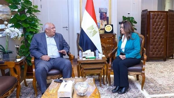 Local Development Minister reviews Matrouh projects