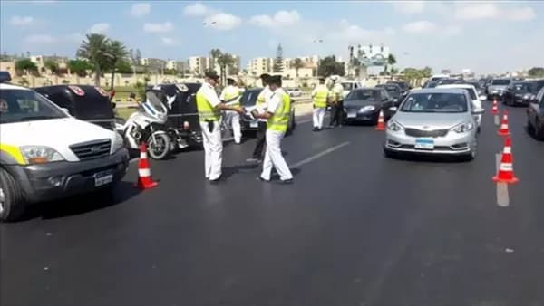 حملات مرورية تقبض على 912 مخالفة وتزيل 32 مركبة