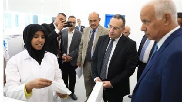 Higher Education Minister Tours Alamein Dental Labs