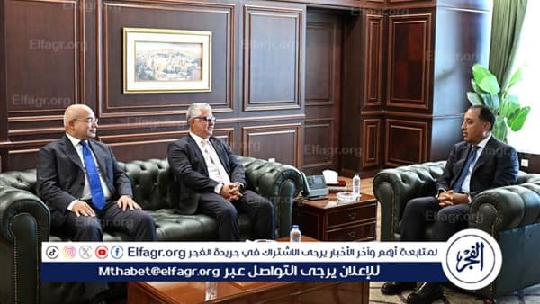 Madbouly attends Suez Canal Zone handover with $16.4B investments