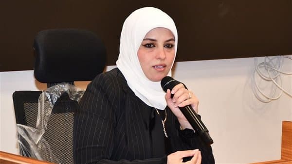 مساعد الأوقاف للواعظات يناقش الإرشاد