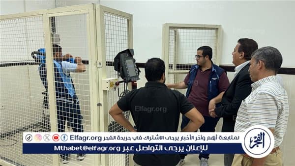 روبوت صناعي يرحب بطلاب بني سويف