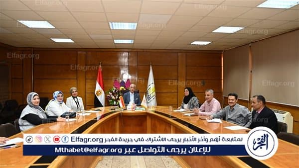 رئيس جامعة أسيوط يرأس اجتماع مركز النيل