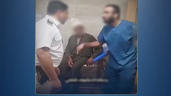 مشادة بين ضابط وطبيب في مستشفى بسوهاج