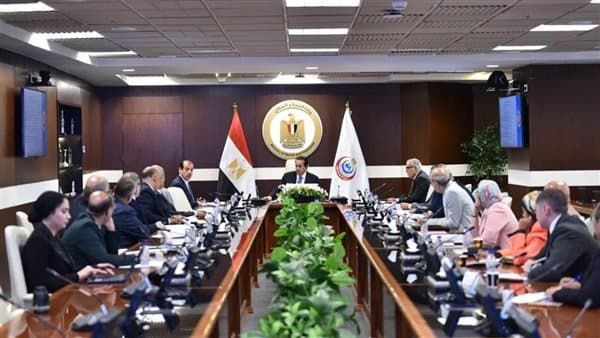 Health Minister Leads Insurance Board Meeting
