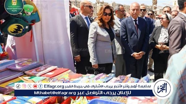 Local officials inspect Cairo Bazaar