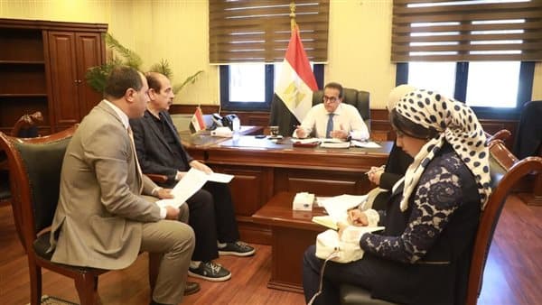 وزير الصحة يطّلع على نتائج زيارة خبراء طب الأجنة