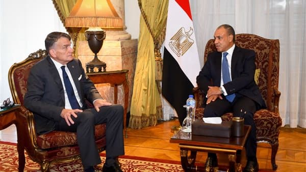 وزير الخارجية يلتقي ممثل الأونروا