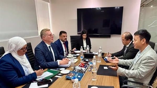 وزير البترول يسعى لجذب استثمارات الذهب