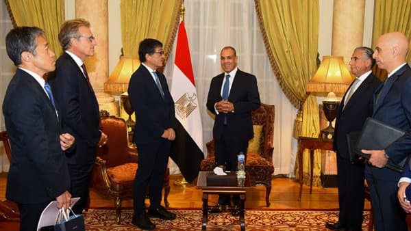 وزير الخارجية يلتقي برئيس تويوتا تسوشو