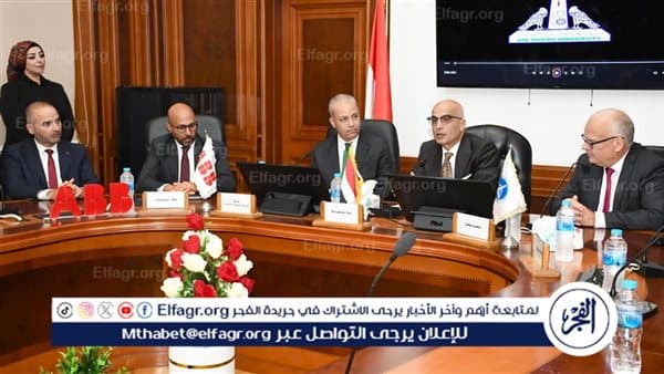 Ain Shams President Opens New Labs