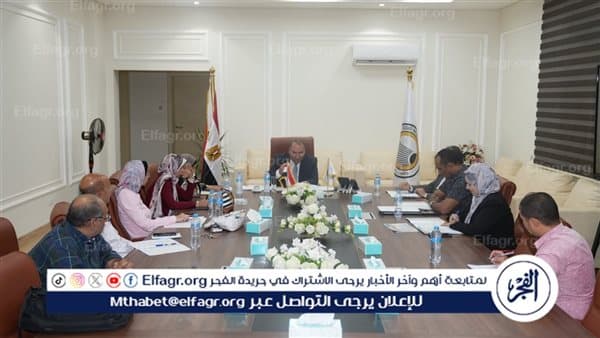 رئيس أسيوط الأهلية يناقش برامج التعليم وسوق العمل
