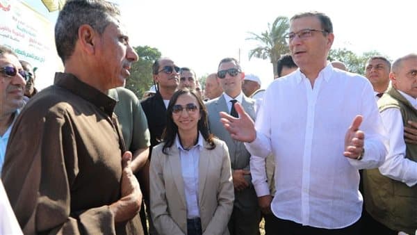 Farouq Praises Egyptian Farmers and Land Protection