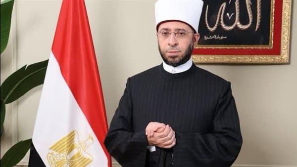 وزير الأوقاف يتصل بوكل الأزهر بعد حادث سيارته