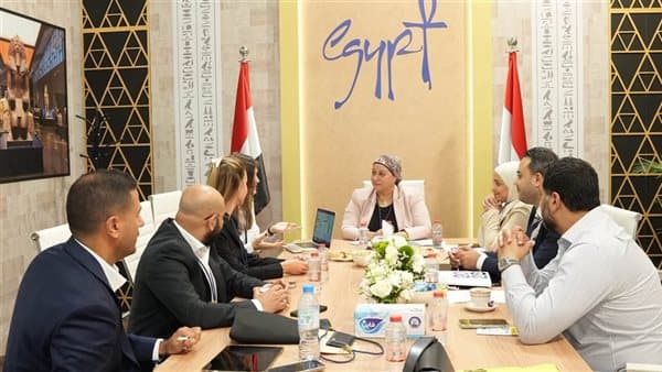 وزارة السياحة تشارك في سوق السفر دبي