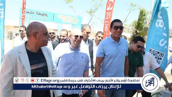 وزير الرياضة ومحافظ الفيوم يتابعان تطوير استاد الفيوم