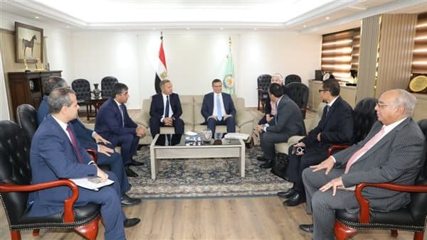 Egypt's Agriculture Minister assesses seed, desert farming, and water strategies