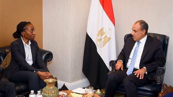 وزير الخارجية يلتقي برئيسة مجموعة الأزمات